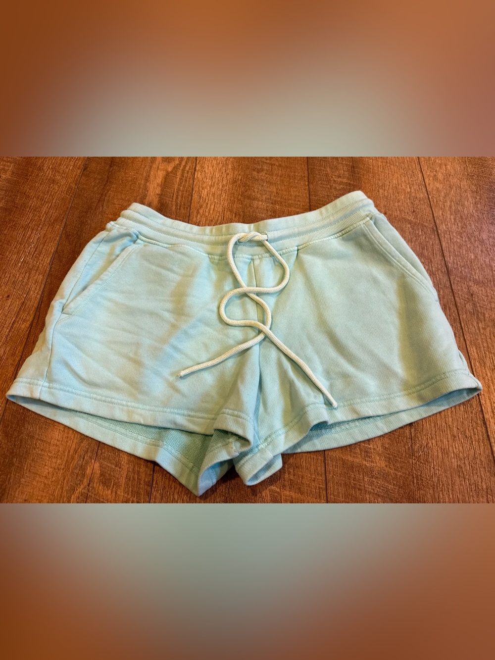 Vineyard Vines Women’s Pale Blue Terrycloth Lounge Shorts Size Small